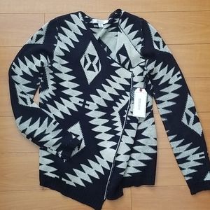 🔥 Adam Levine patterned soft jacket